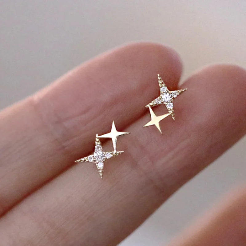 Boucles D'Oreilles En Argent Sterling - 4Mm Topaze Étoile (CZ) Stud Boucles D'Oreilles En Argent Sterling - 4Mm Topaze Étoile (CZ) Stud