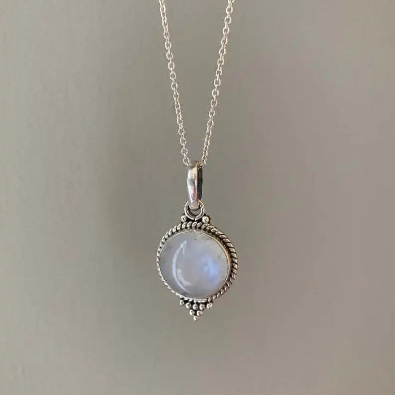 Collier avec Pendentif Pierre de Lune Style Vintage