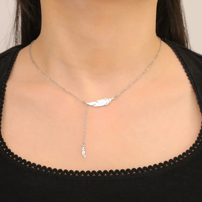 Collier Pendentif Fine Plume style a argent