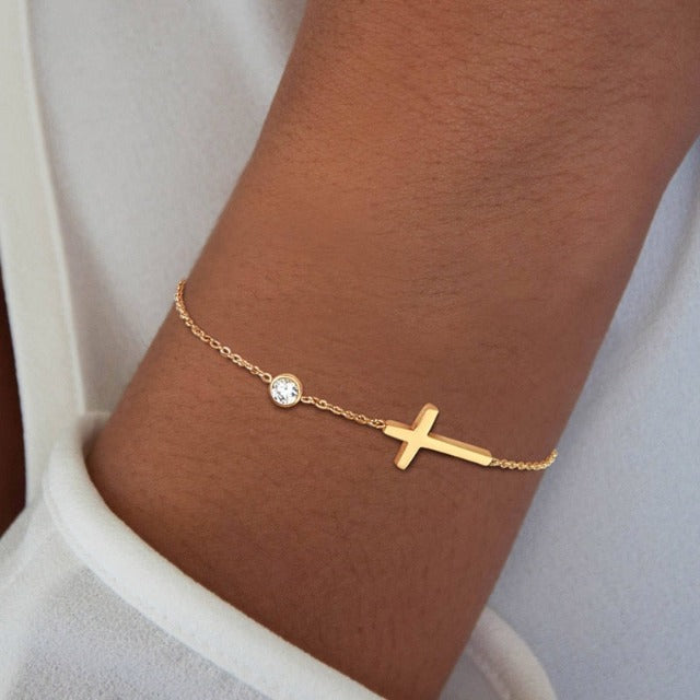 Bracelet avec Croix pour Femme Gourmette Chrétienne Jésus – Artistika - Main Image
