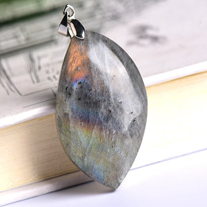 Collana con ciondolo labradorite