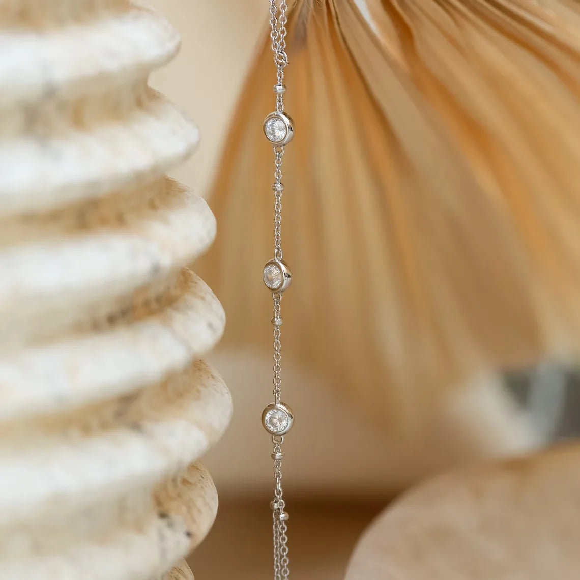 Hand- und Fingerkette mit Zirkonia - Handkette für Damen Silber