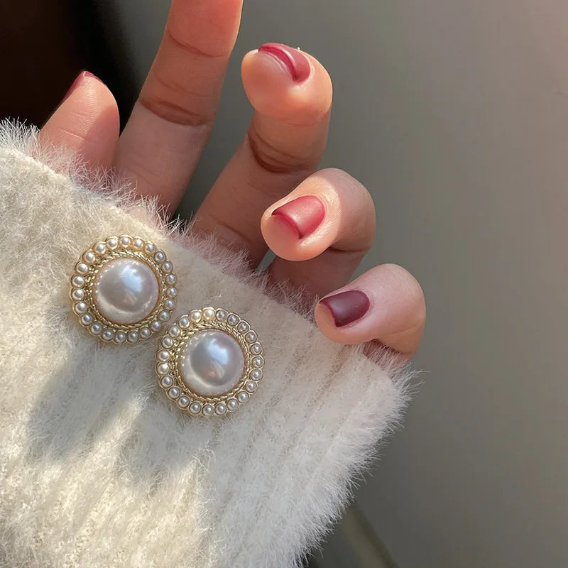 Boucles d'Oreilles Clou Vintage avec Perle