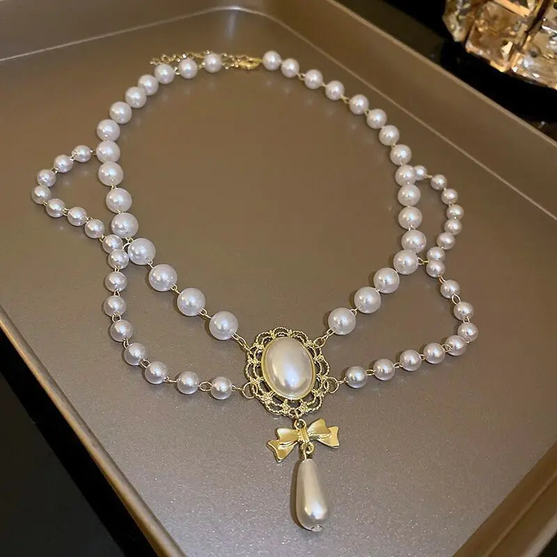 Collier Ras de Cou avec Perles Style Baroque