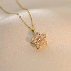 Collier Pendentif Fleur 5 Pétales en Zircon a