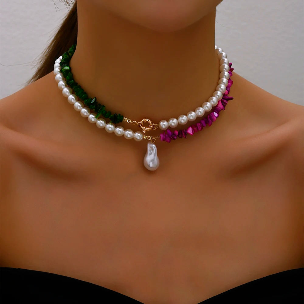 Collier Ras de Cou de Style en Perles violet