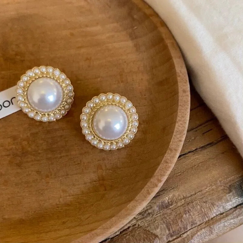 Boucles d'Oreilles Clou Vintage avec Perle