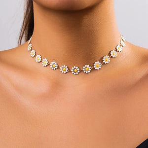 Collier Ras de Cou Pendentif Fleurs de Marguerite