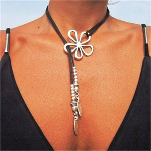 Collier Pendentif à Grosse Fleur de Style Ethnic 1