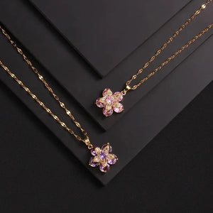 Collier Pendentif Fleur Colorée en Zircon rose