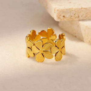 Grande Bague Anneau Fleurs à 5 Pétales Dorées