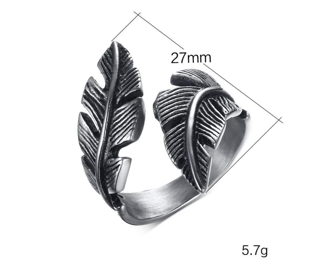 Verstellbarer Ring mit silberner Feder