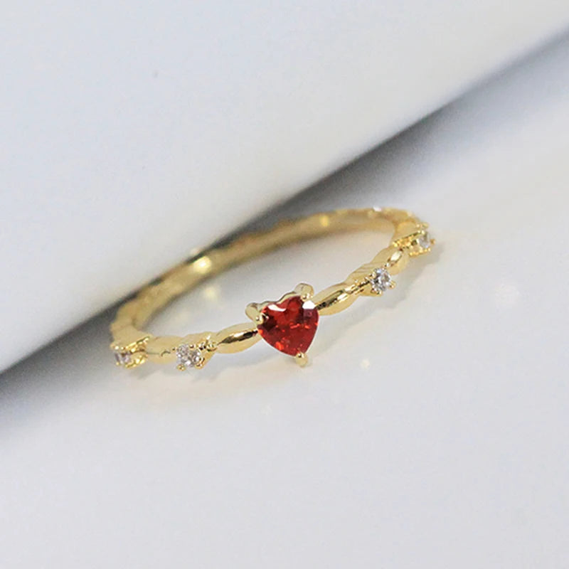 Bague avec Coeur Rouge et Zircon