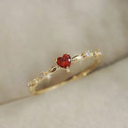 Bague avec Coeur Rouge et Zircon