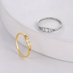 Anillo con medias lunas