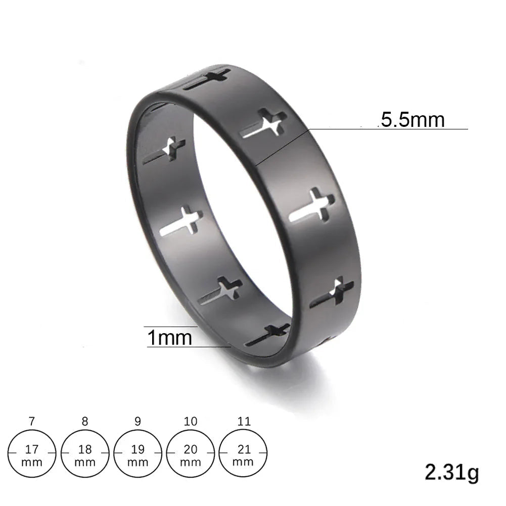 Ring med udhulede sorte kors