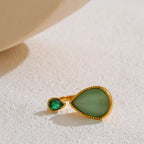 Ring mit natürlichem Edelstein und Zirkon in Tropfenform