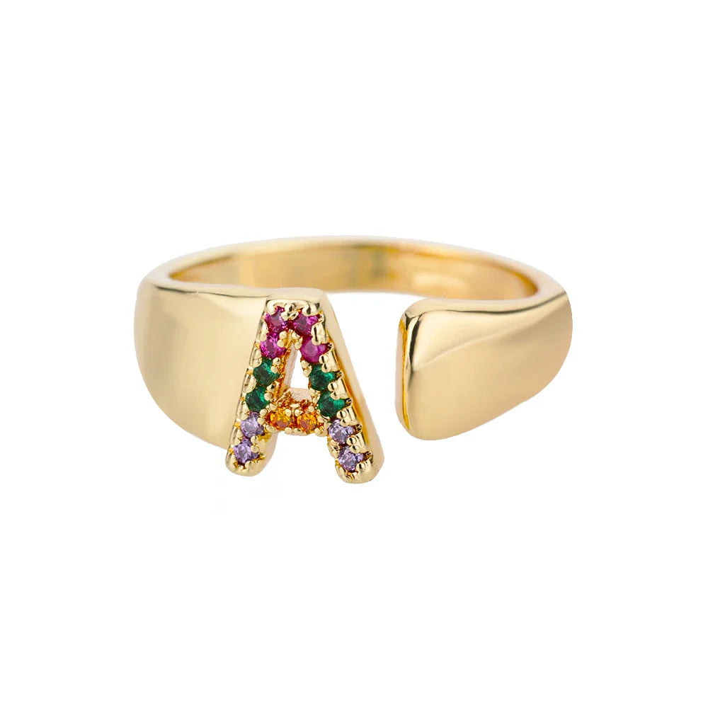 Bague large personnalisée avec initiale arc-en-ciel a