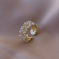 Bague avec Perles Blanches en Zircon