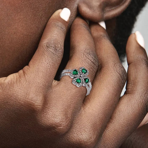 Bague avec Trèfle à 4 Feuilles en Zircon Vert
