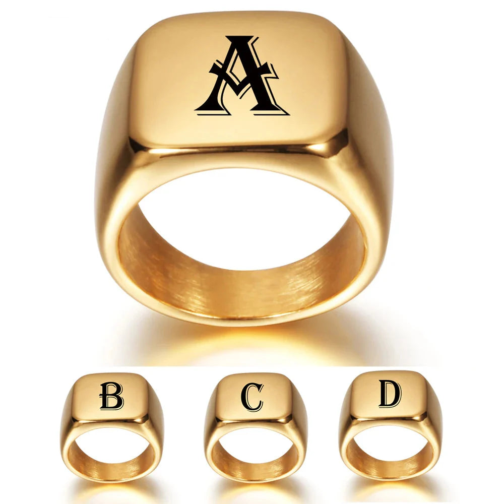 Bred personlig herrering med initialen