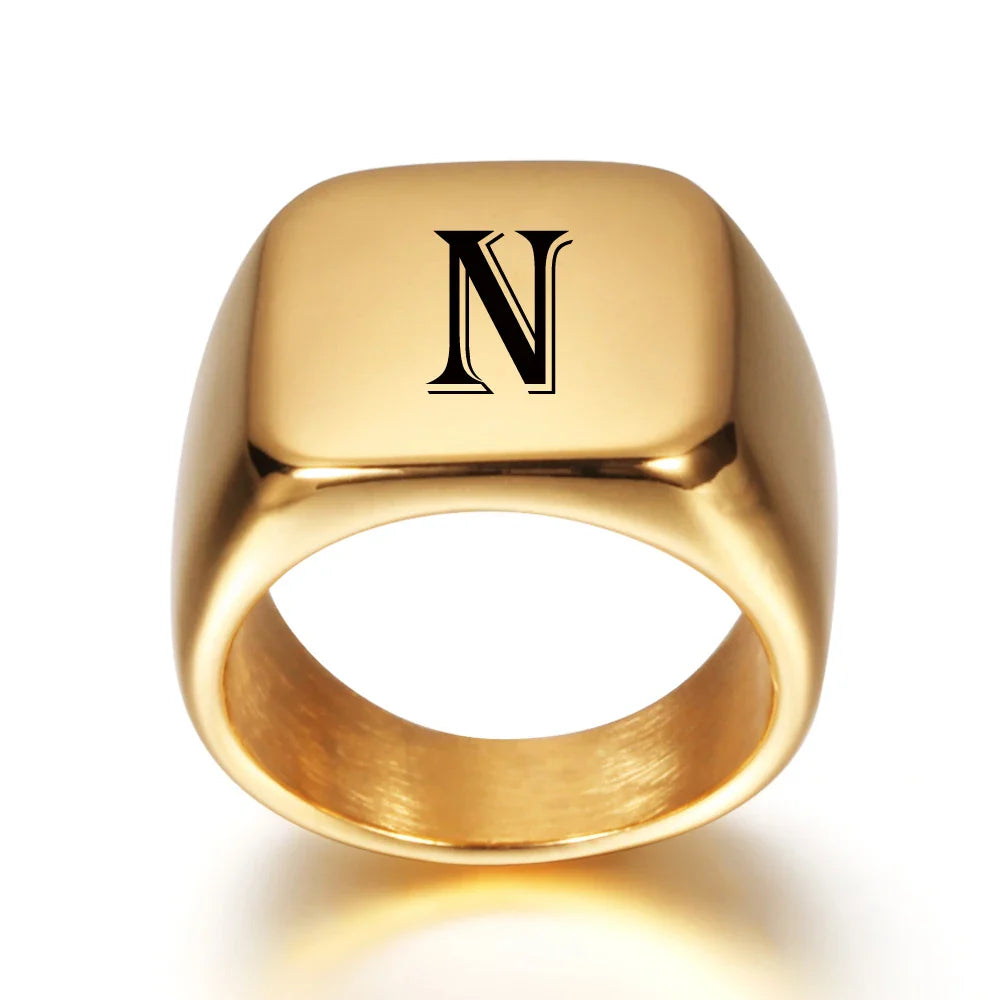 Bred personlig herrering med initialen n