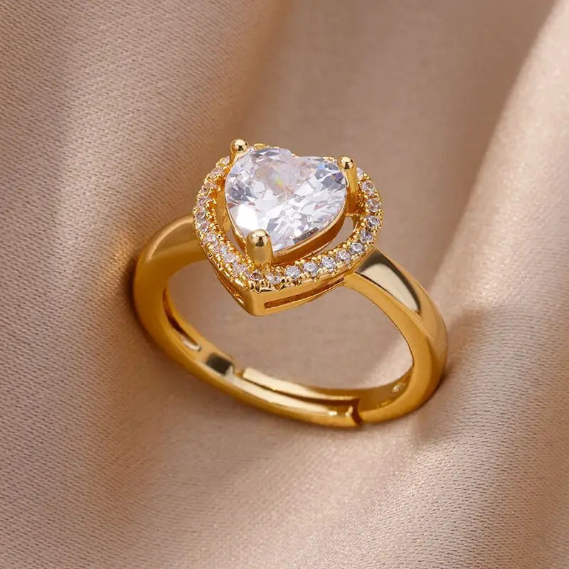 Sparkling heart ring gold