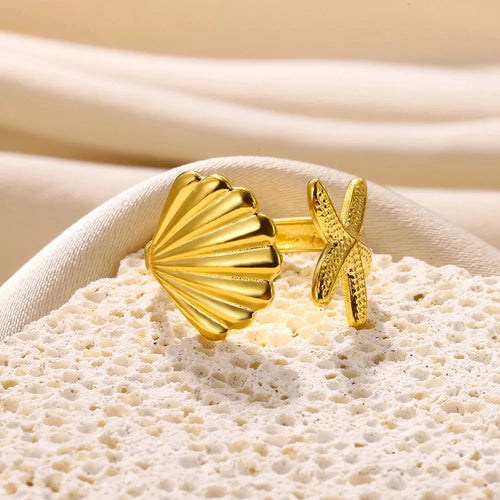 Seashell and starfish ring