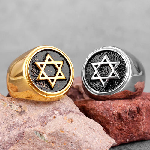 Graveret ring med <span data-glossary-id="etoile-de-david">Davidsstjernen</span> jødisk symbol guld