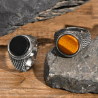Bague homme texturée et pierre d'oeil de tigre