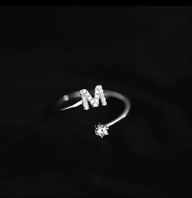 Kvinde initialring m