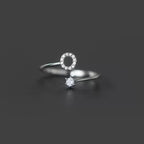 Kvinde initialring o