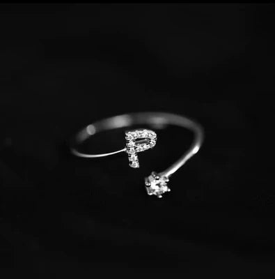 Kvinde initialring p