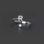 Kvinde initialring r