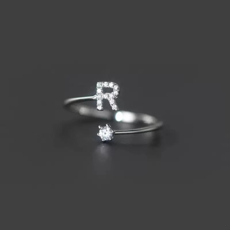 Kvinde initialring r