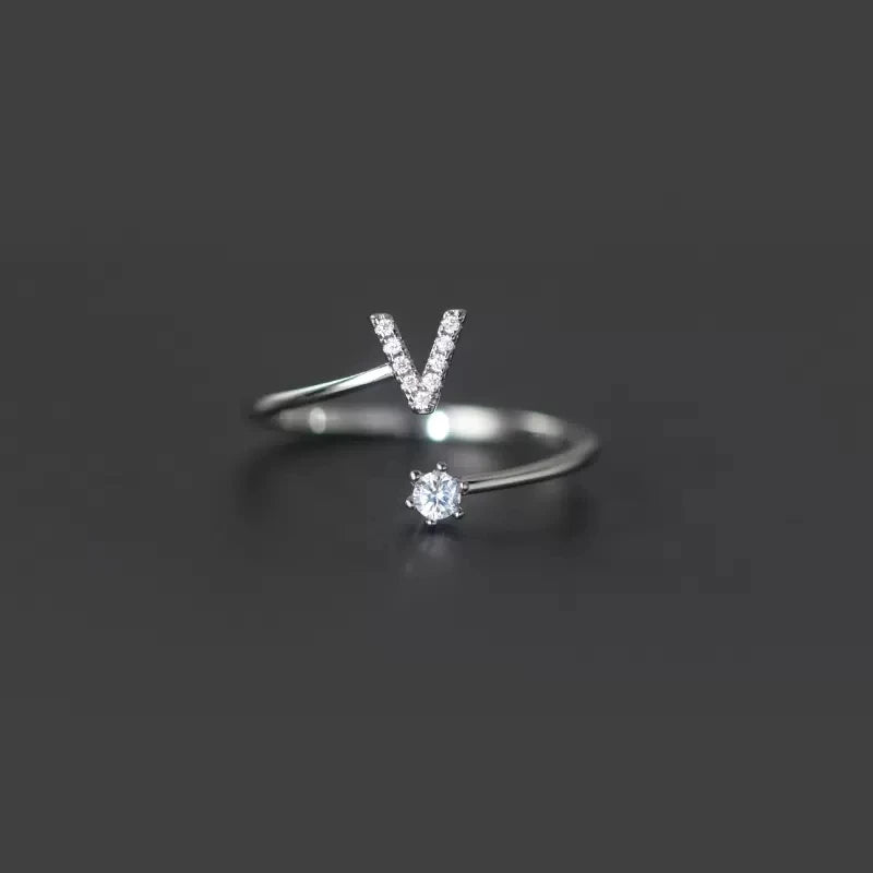Kvinde initialring v