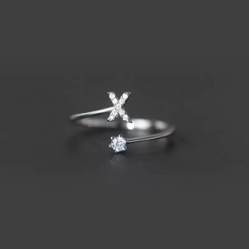 Kvinde initialring x