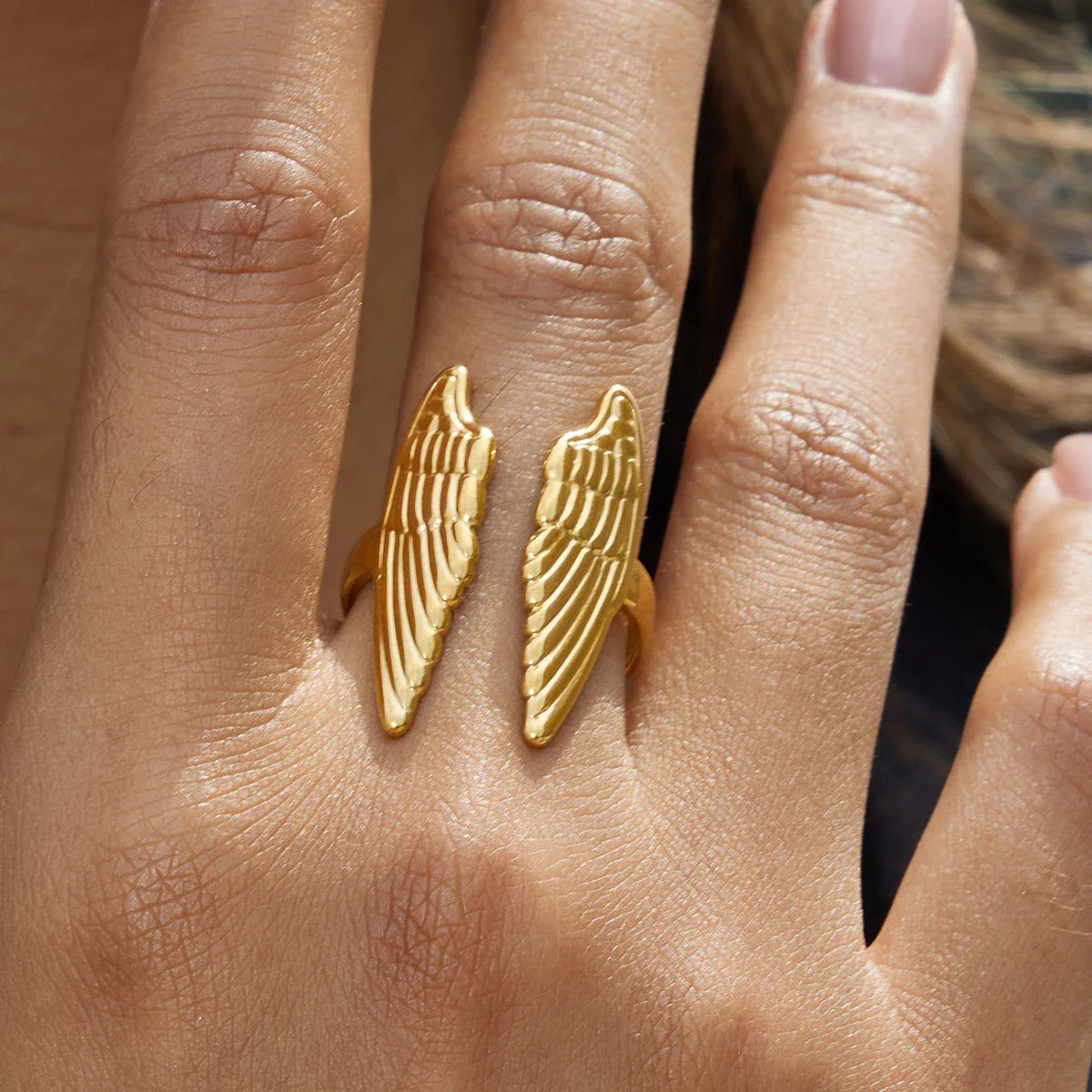 Bague large ailes d'ange