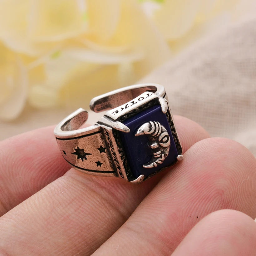 Bague large croissant de lune sculpté style mystique