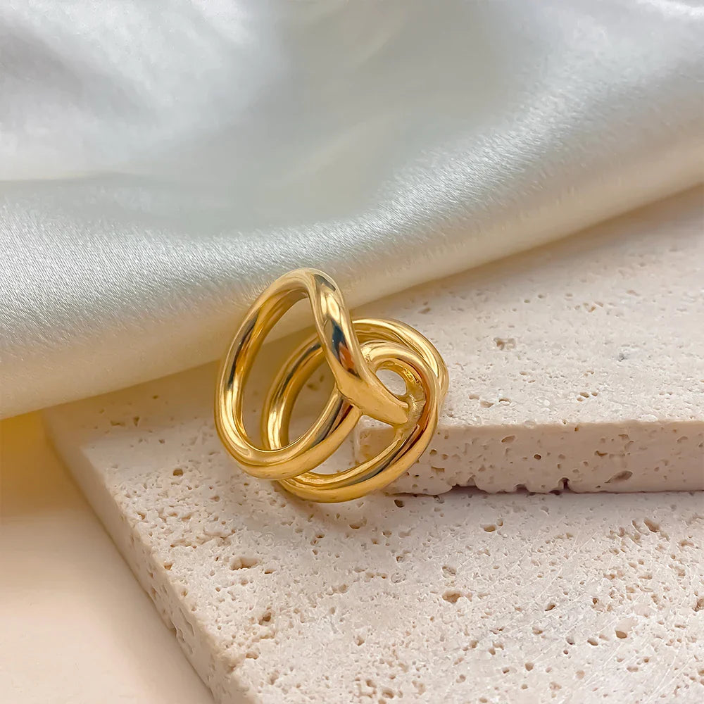 Anello originale nodo oro