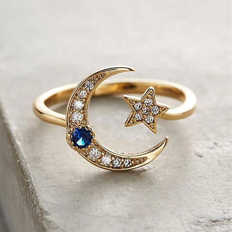 Offener Ring „Sternennacht“ mit Mondsichel und blauem Kristall