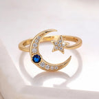 Offener Ring „Sternennacht“ mit Mondsichel und blauem Kristall