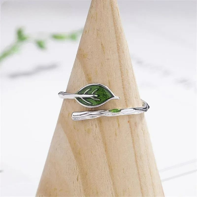 Anillo Retro con Hoja de Otoño