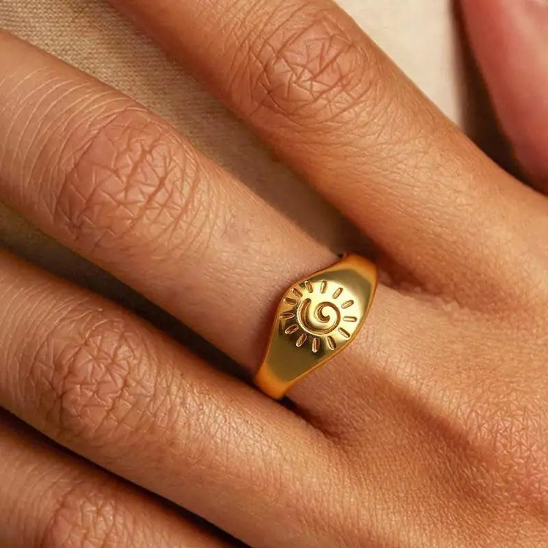 Bague Rétro Soleil Astres or