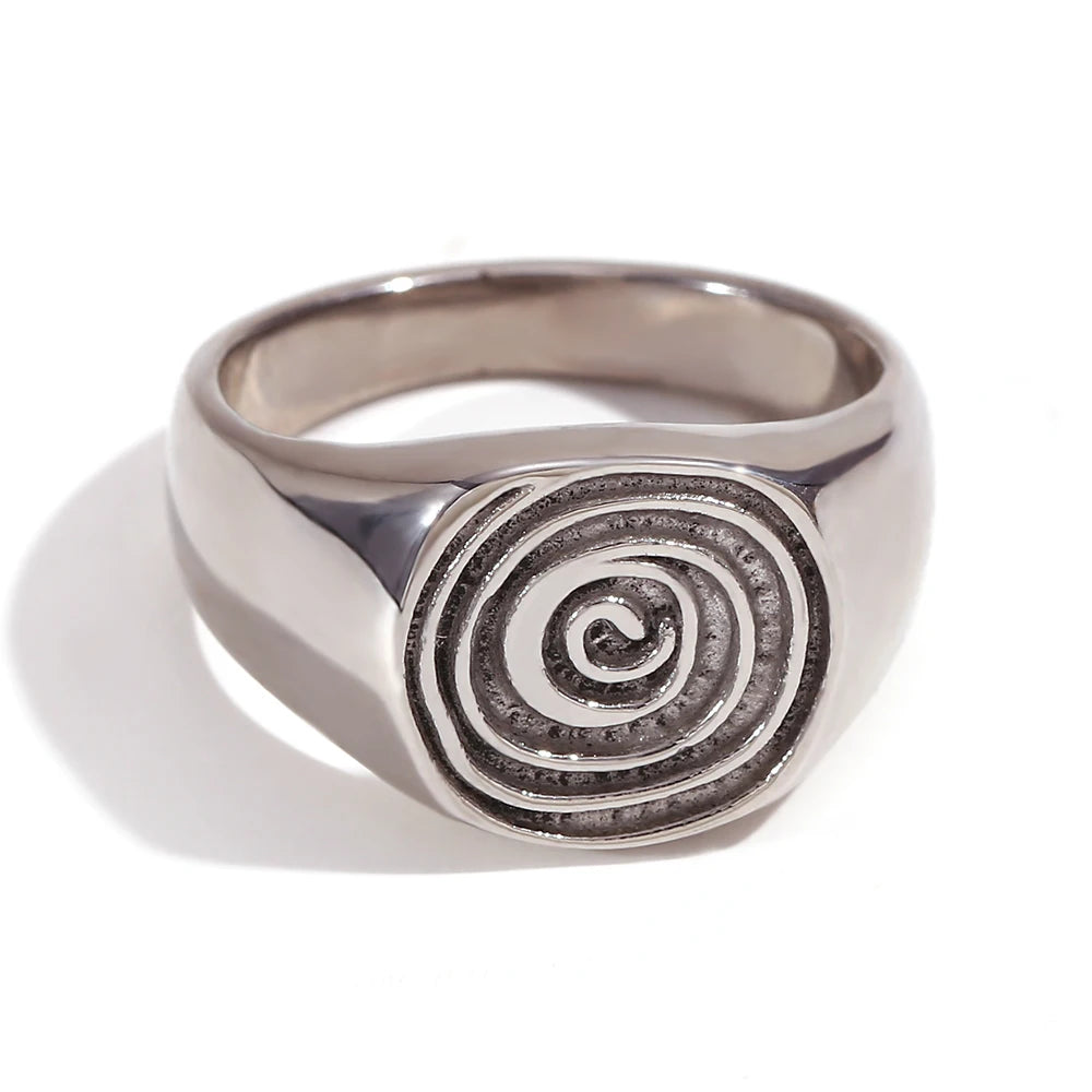Siegelring mit eingraviertem Spiralmotiv Silber