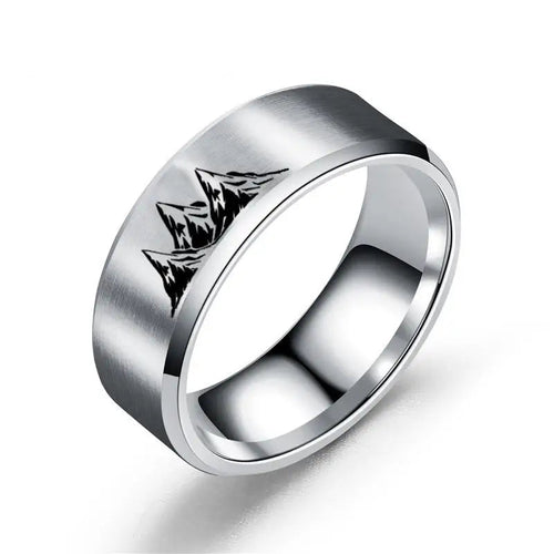 Värvilised sõrmused hõbedaste mägedega