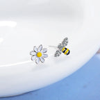 Boucles d'oreilles abeille et fleur de marguerite