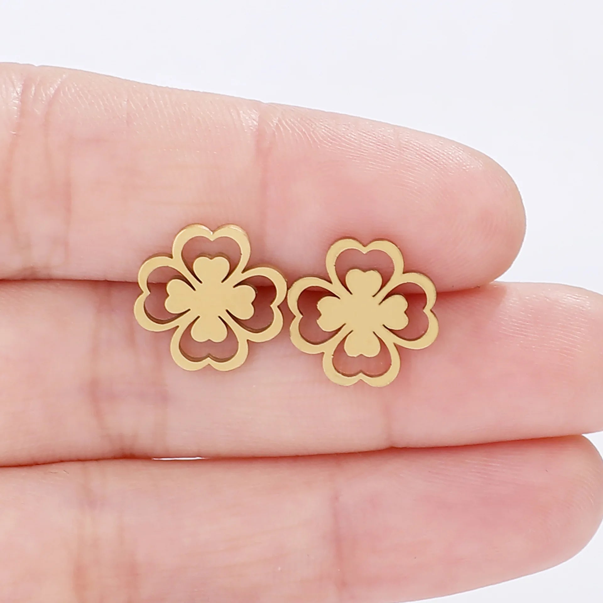 Boucles d'Oreilles Clou en Feuille de Trèfle à 4 Feuilles or