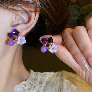 Boucles d'Oreilles Clou Fleurs et Perles violet 1