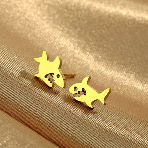 Boucles d'Oreilles Clou Requin or